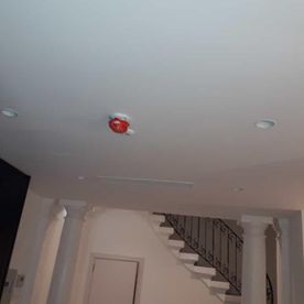 Flat ceiling